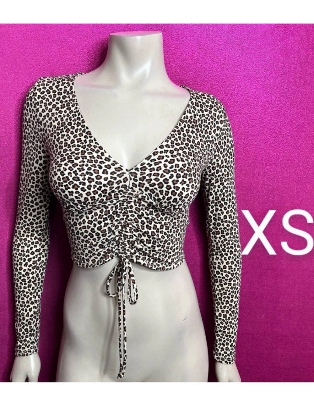 🆕Leopard Long Sleeve Front Ruched Crop Top  Size XS